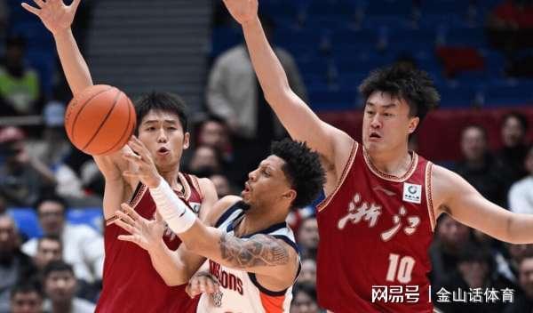 华体会体育官网-0分！0分！球队4次追平比分，最终没逆转，只因这哥俩，太拉胯了