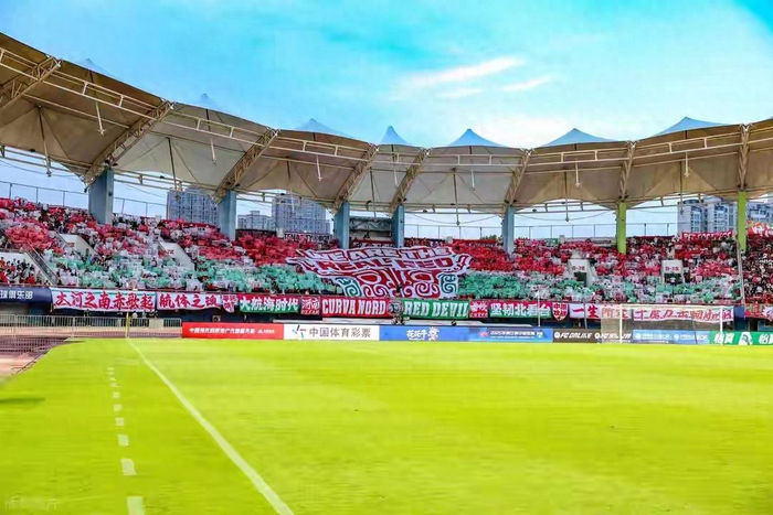 华体会主页-河南队新签“袖珍飞翼”，身高1米54的他凭啥打动主帅？|新疆|吾斯曼|内马尔·达·席尔瓦|内马尔|斯曼_新浪体育_新浪新闻