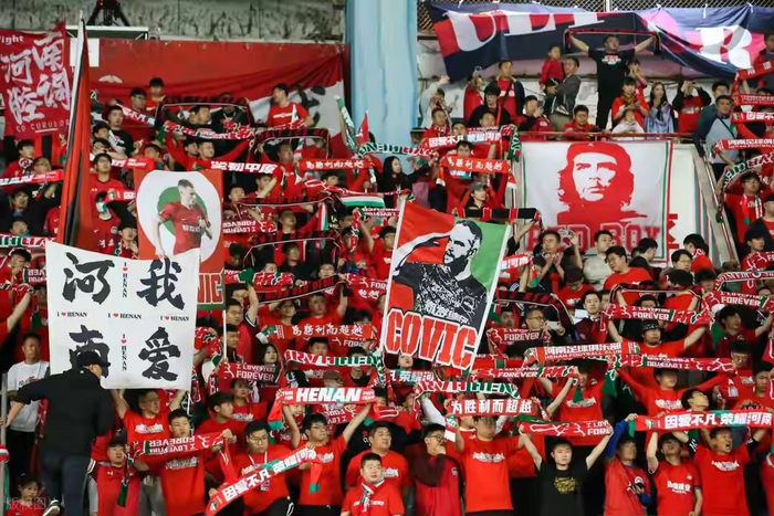 华体会主页-河南队新签“袖珍飞翼”，身高1米54的他凭啥打动主帅？|新疆|吾斯曼|内马尔·达·席尔瓦|内马尔|斯曼_新浪体育_新浪新闻