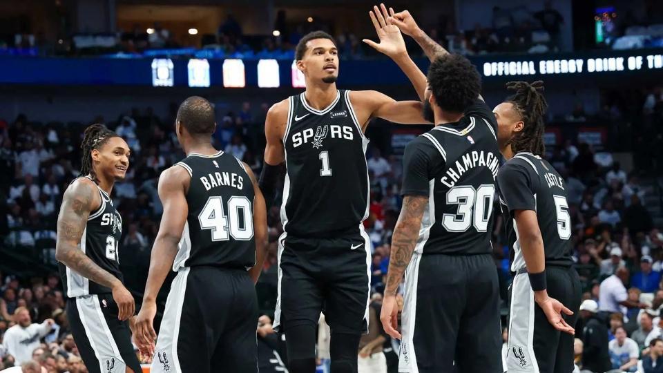 华体会体育官网-NBA总决赛前数据深度分析！尼克斯马刺究竟谁能最终问鼎？